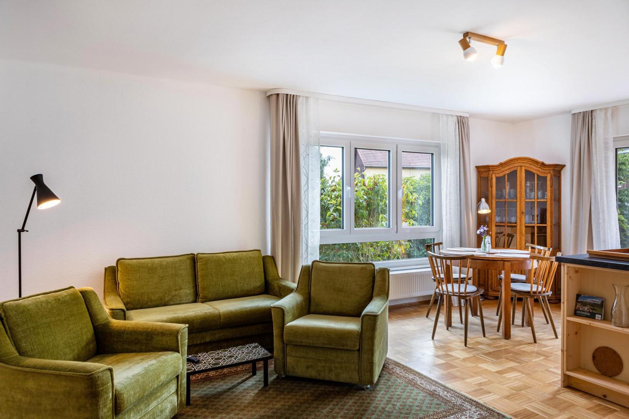 Grashuepfer Bis 4 Pers Apartment Freiensteinau